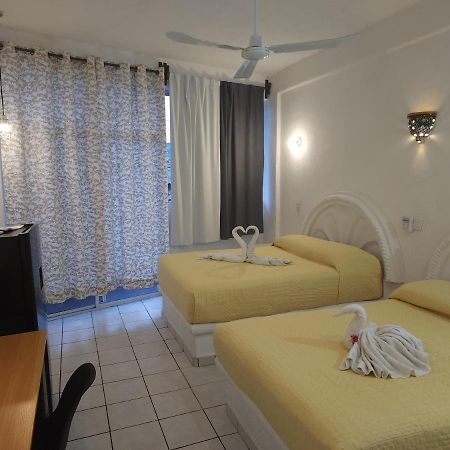 Lovely Studio Apartment With Balcony Ac & Wi-Fi, Minutes From Downtown! Zihuatanejo Esterno foto