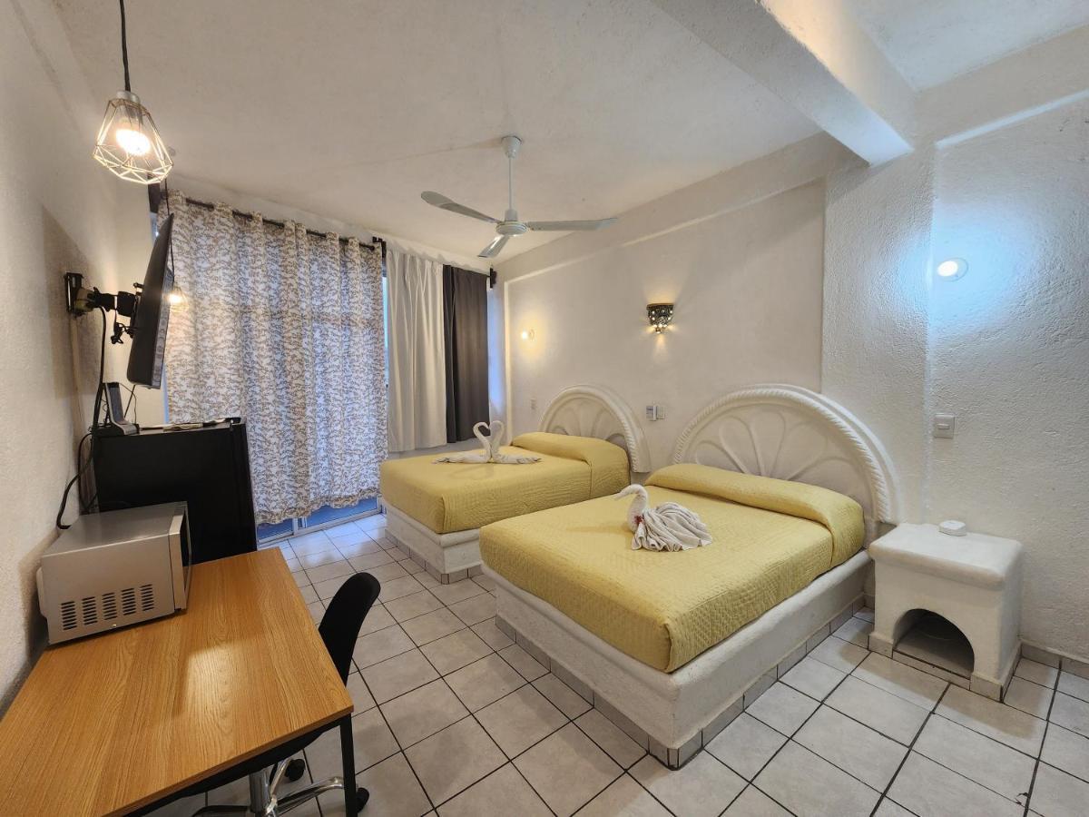 Lovely Studio Apartment With Balcony Ac & Wi-Fi, Minutes From Downtown! Zihuatanejo Esterno foto