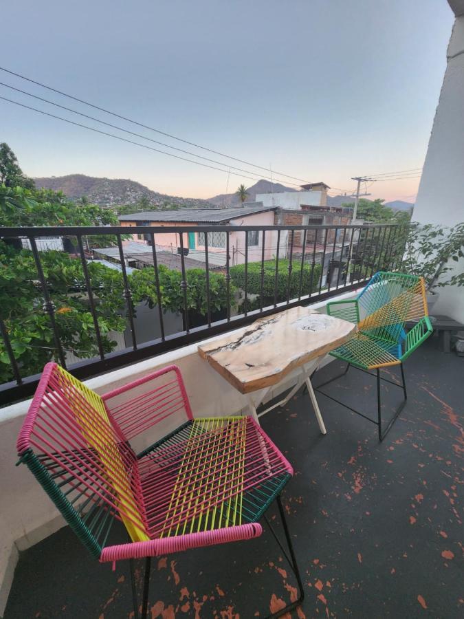 Lovely Studio Apartment With Balcony Ac & Wi-Fi, Minutes From Downtown! Zihuatanejo Esterno foto